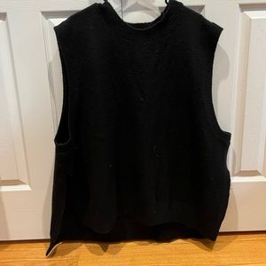 H&M brand new never won oversized sweater vest